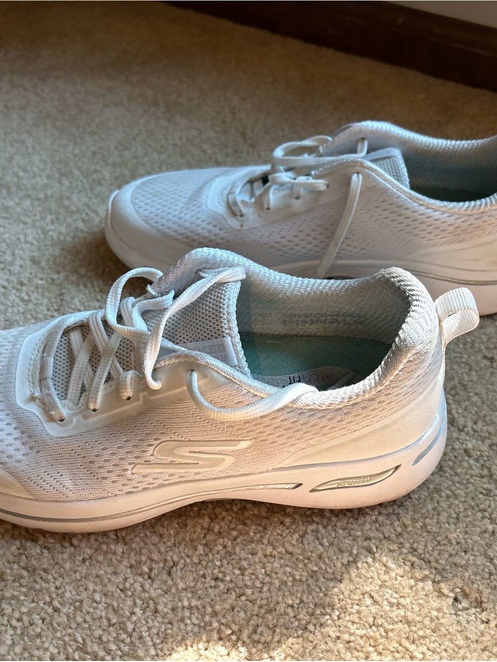 Skechers Women's White Mesh Lace-Up Walking Sneakers